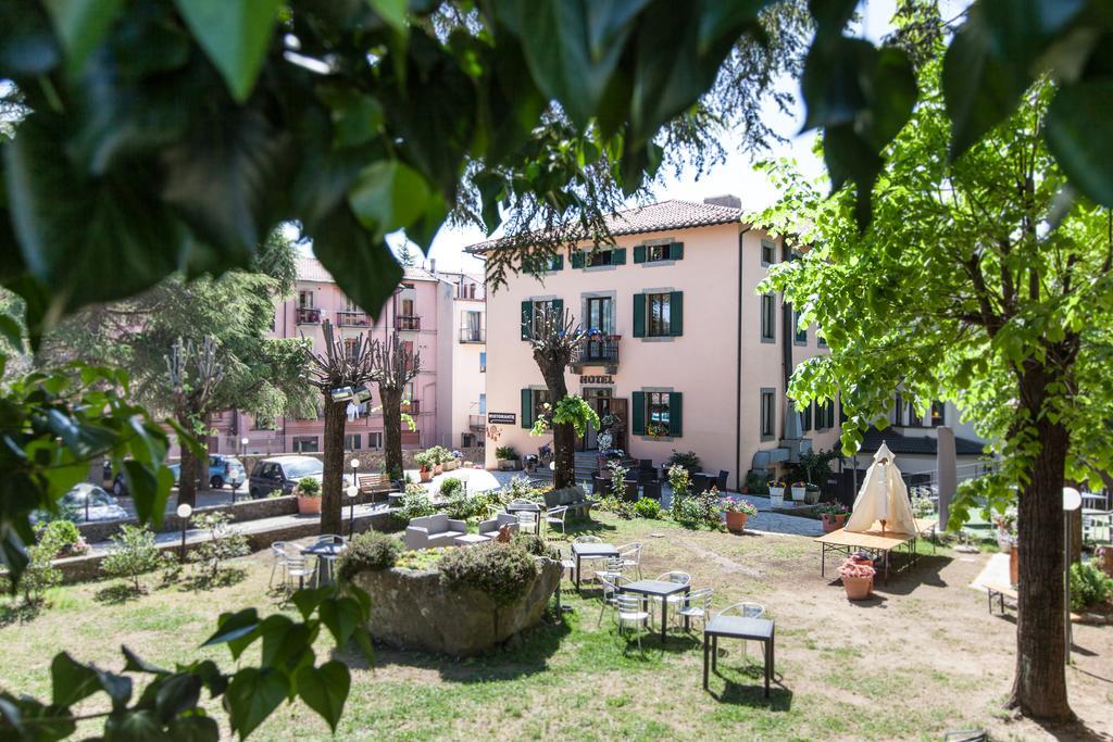 Hotel Fabbrini Abbadia San Salvator Bagian luar foto