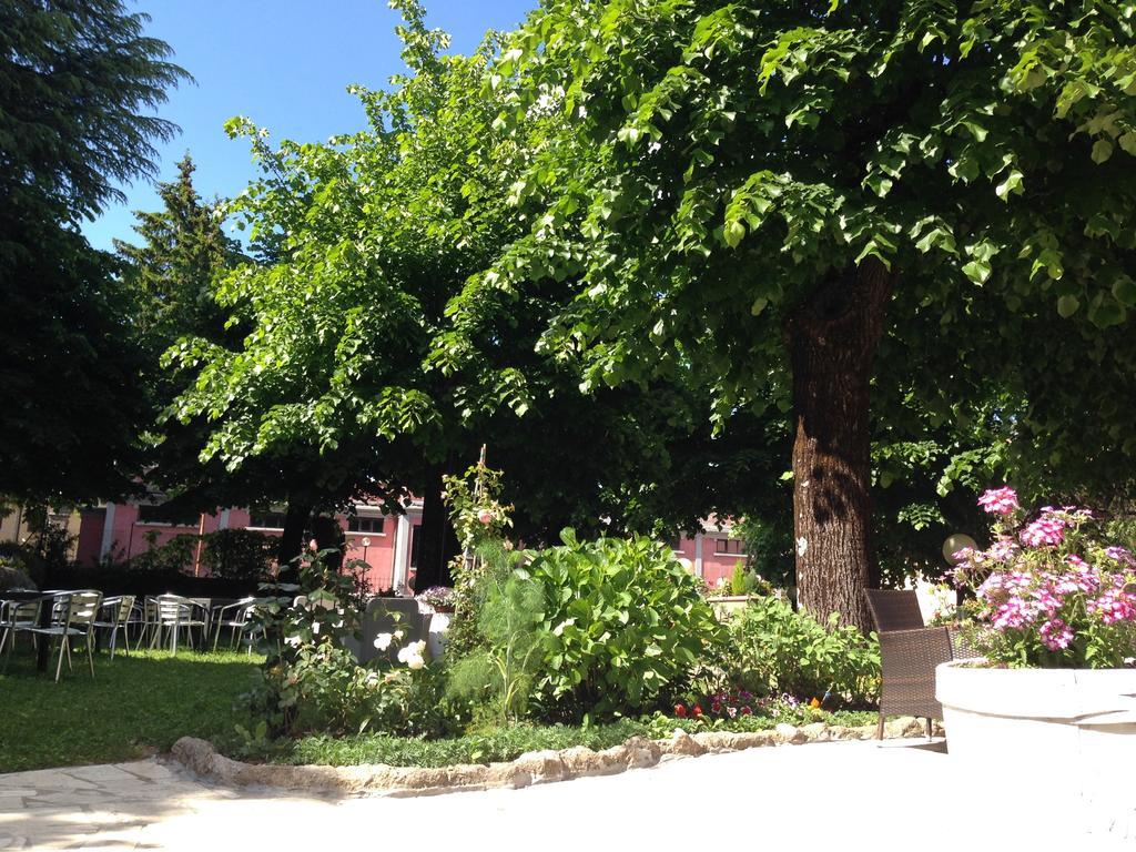 Hotel Fabbrini Abbadia San Salvator Bagian luar foto