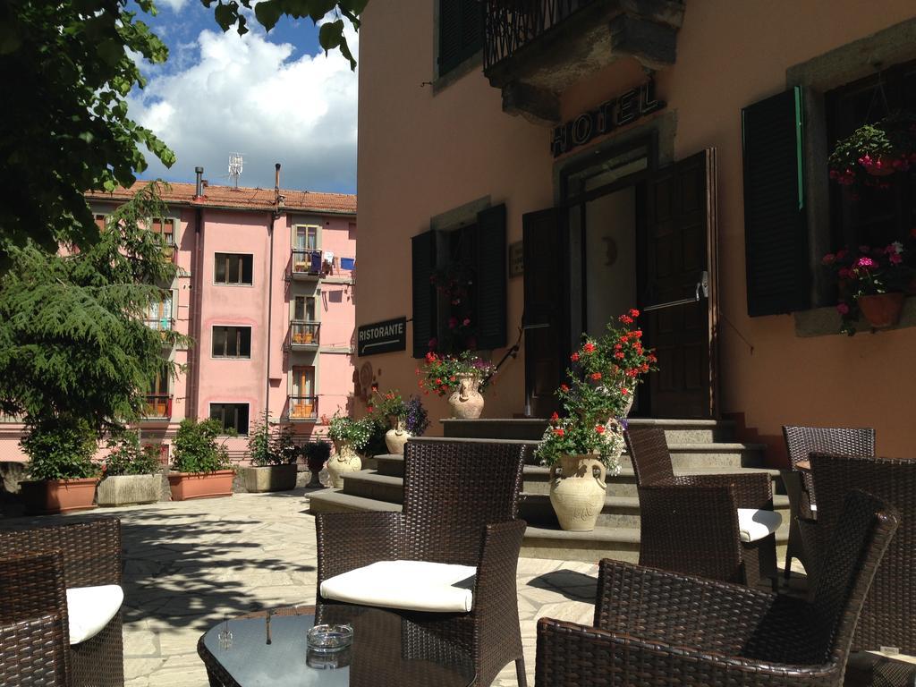 Hotel Fabbrini Abbadia San Salvator Bagian luar foto