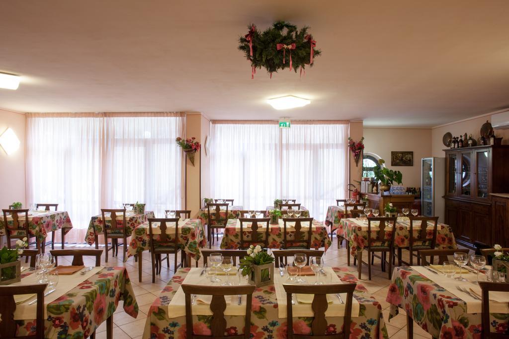 Hotel Fabbrini Abbadia San Salvator Bagian luar foto